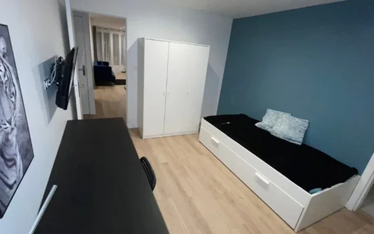 T5 Henri Dunant  | Chambre Bleu