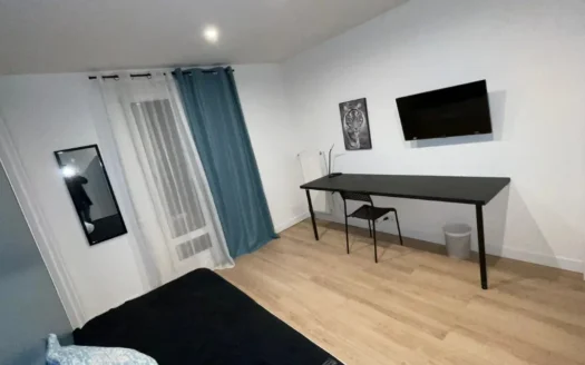 T5 Henri Dunant  | Chambre Bleu